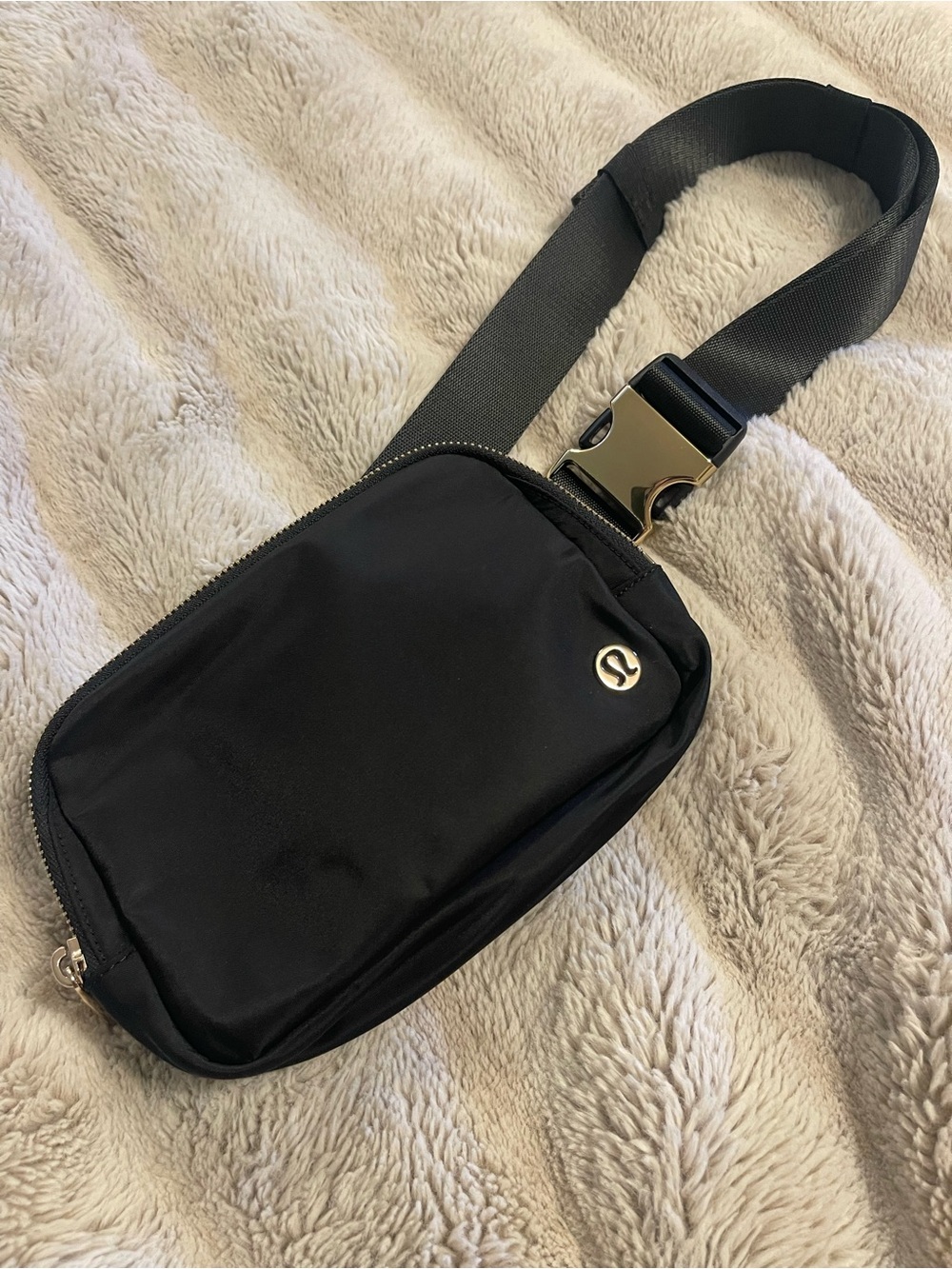lululemon athletica Black Crossbody Belt Bag with Silver Hardware